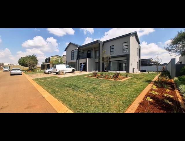 5 BEDROOM HOUSE FOR SALE IN SERENGETI LIFESTYLE ESTATE